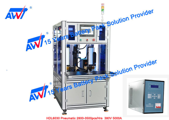 AWT Otomatik Lityum Pil Nokta Kaynakçı Çift Taraflı 18650 32650 HDL6030 Pnömatik 2800-3500pcs / Hrs 380V 5000A