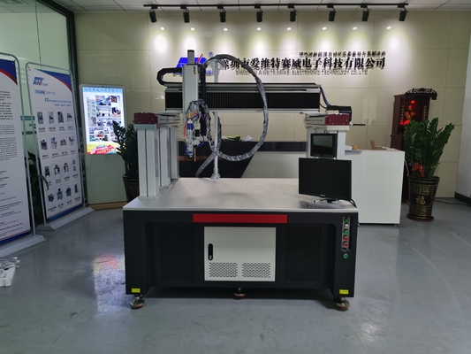 Yüksek Hızlı Otomatik Lityum Pil Paketi Lazer Nokta Kaynak Makinesi
